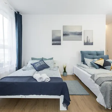 A4 November Apartment *
